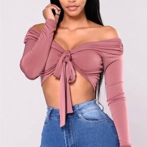 Fashion Nova Off-Shoulder Knot Front Crop Top - Mauve Pink
